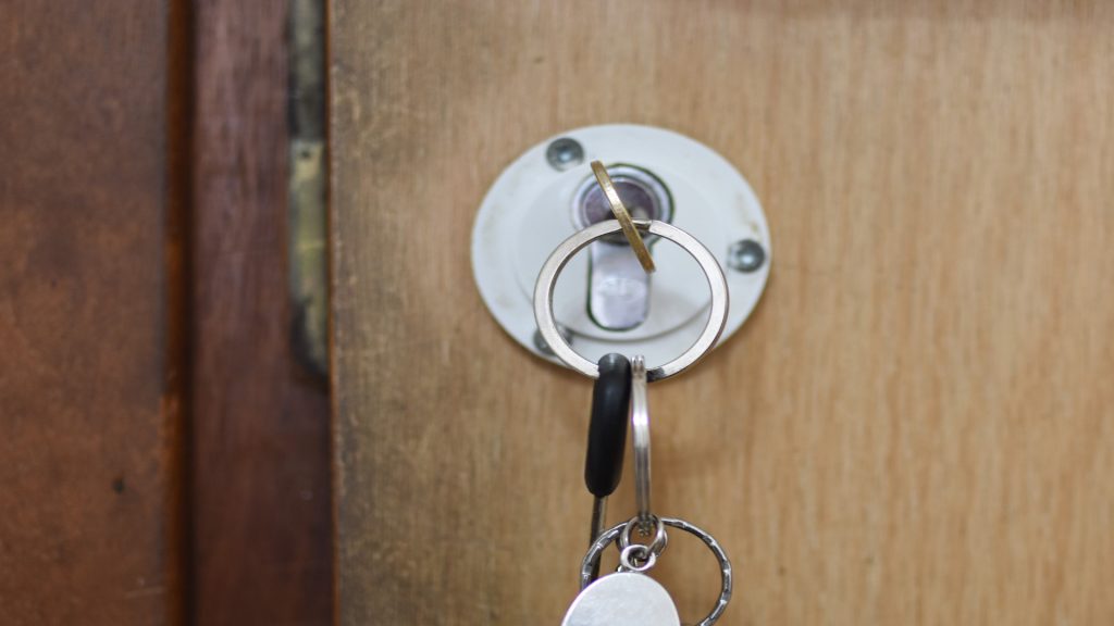 Key Extraction Service 1