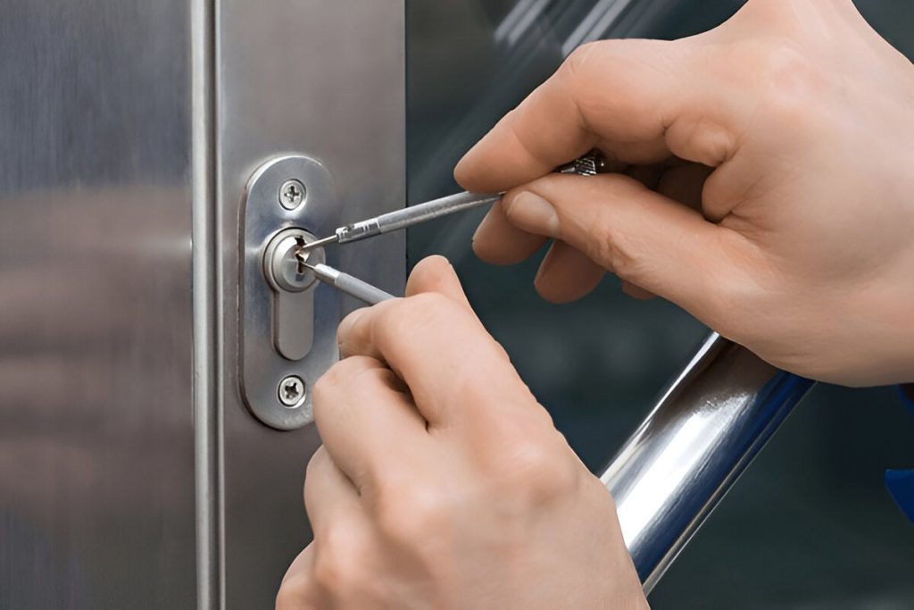 Locksmith Frederick 2
