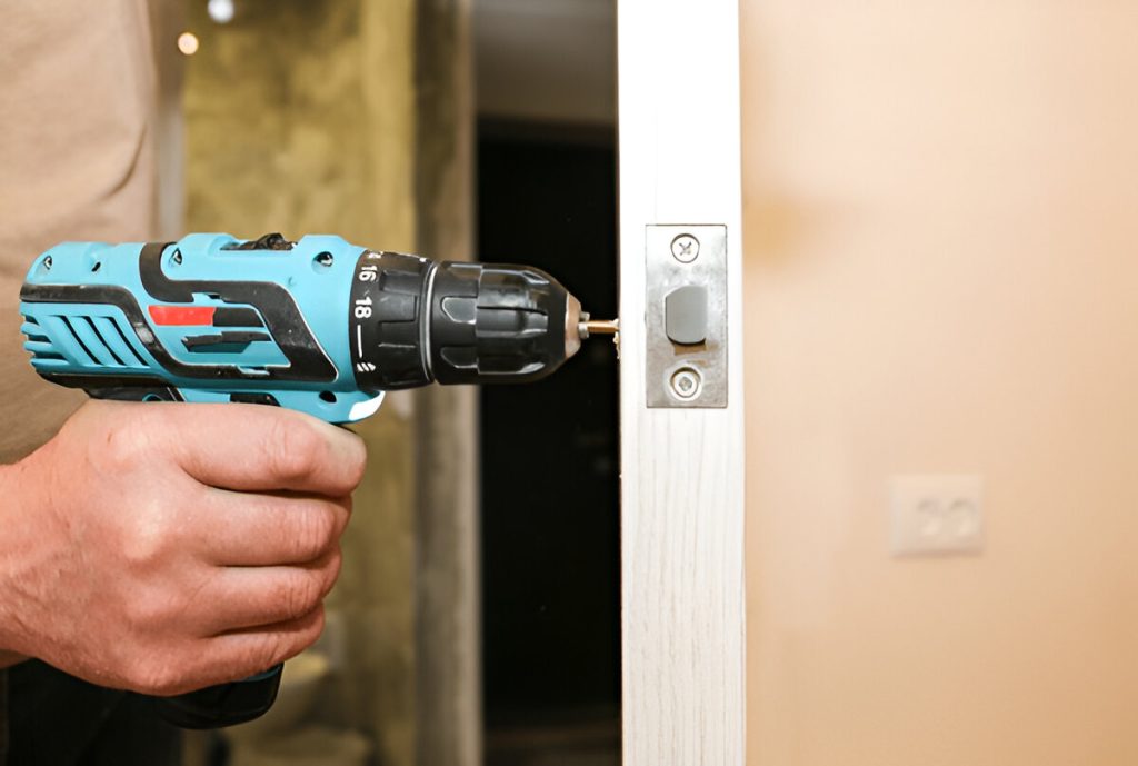 Locksmith Savage 2